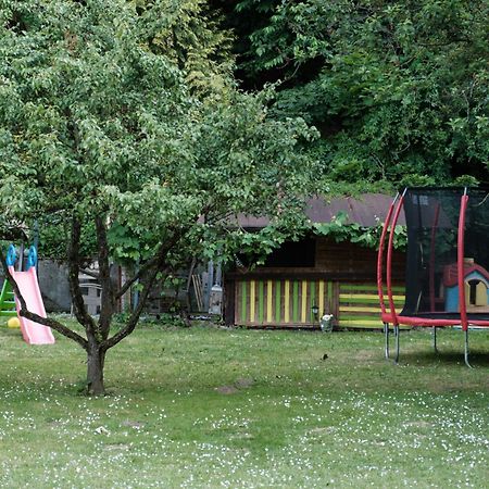 شقة Apartman Teri Trenčín المظهر الخارجي الصورة