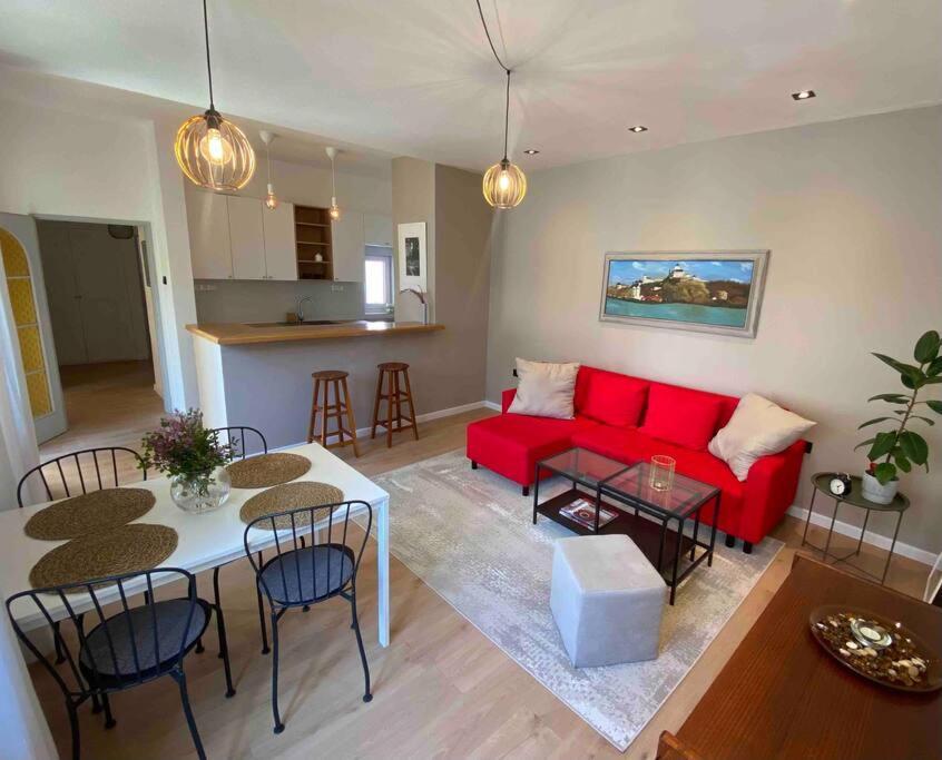 شقة Apartman Teri Trenčín المظهر الخارجي الصورة